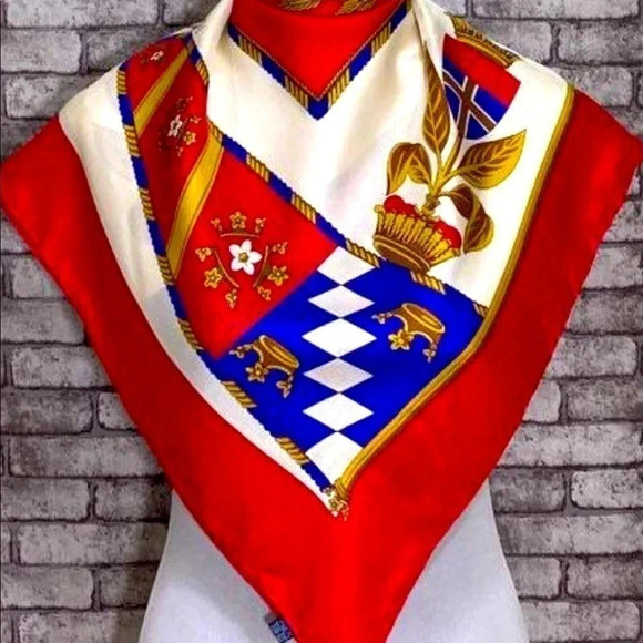 Vintage Burberry 100% Silk Scarf 33x34 - Picture 2 of 8